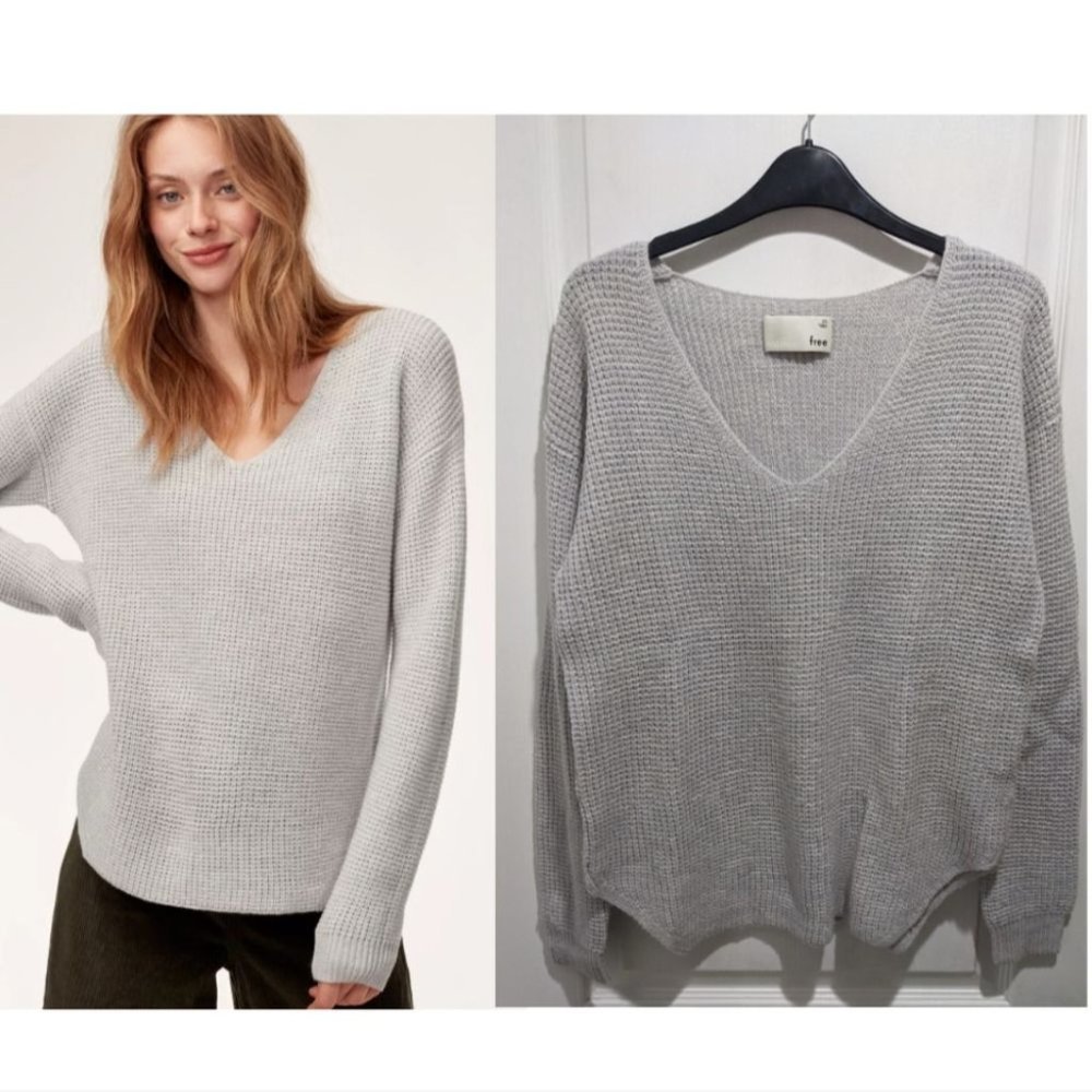 Aritzia Gray V-Neck Sweater